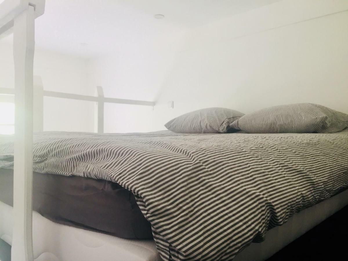 Studio 4 Personnes Avec Piscine, Tennis Apartment Hyeres Luaran gambar
